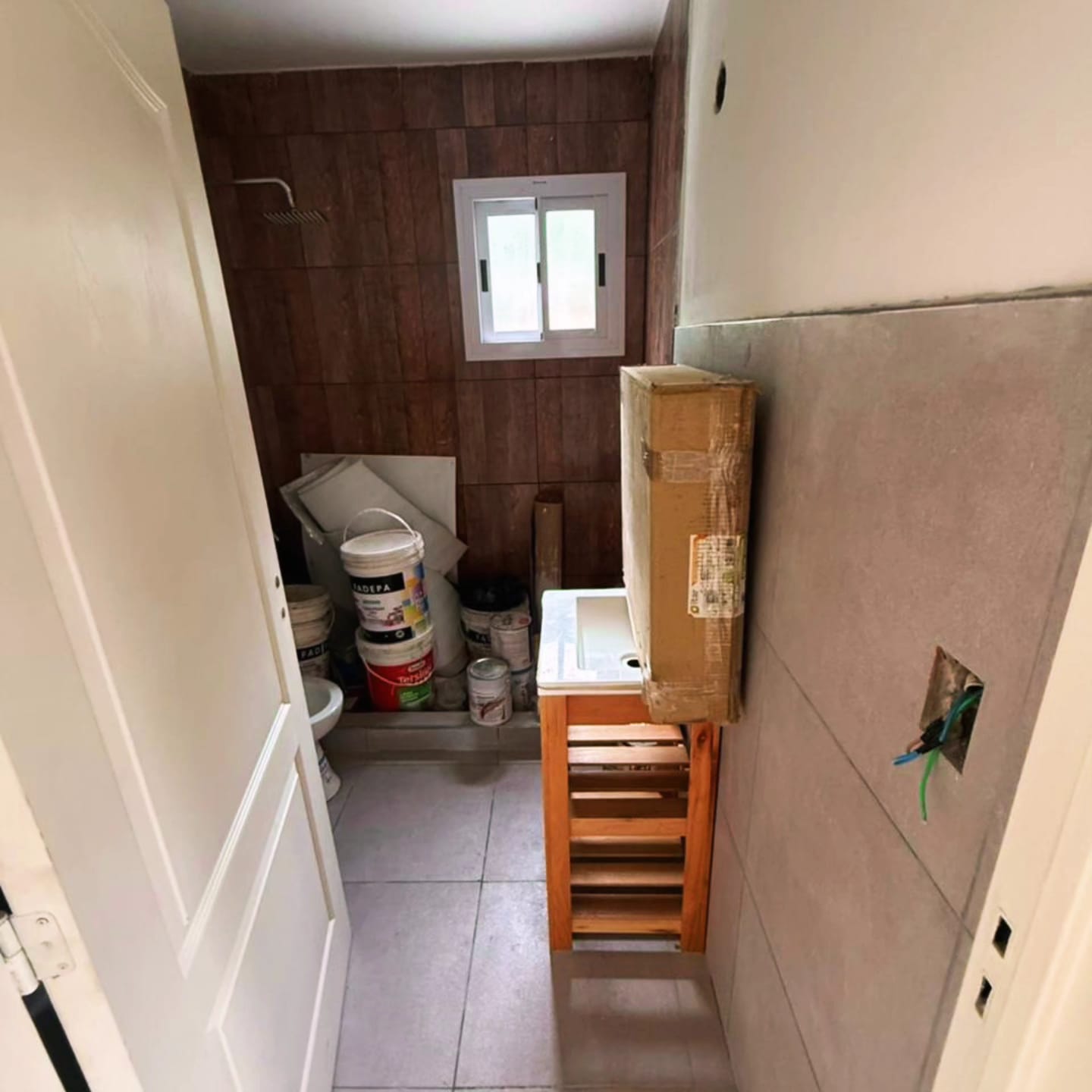 CASA MINIMALISTA EN B° LOS TRONCOS