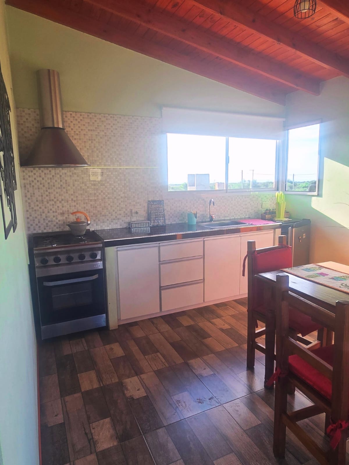 MINICOMPLEJO / CASA PARA DOS FAMILIAS – CORTADERAS – AGUADA DE LOS PÁJAROS