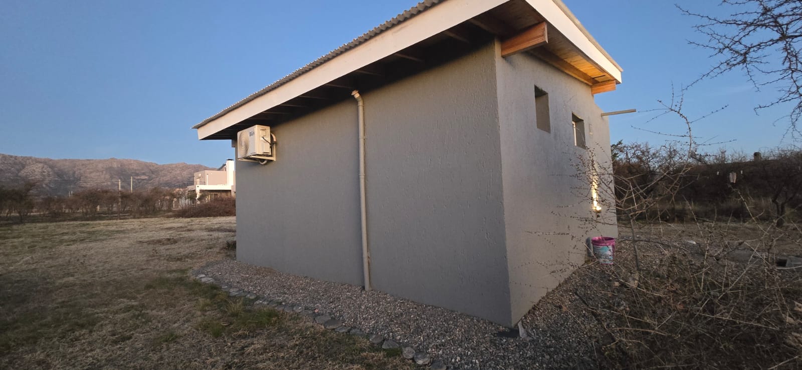 PEQUEÑA CASA EN CORTADERAS OPORTUNIDAD