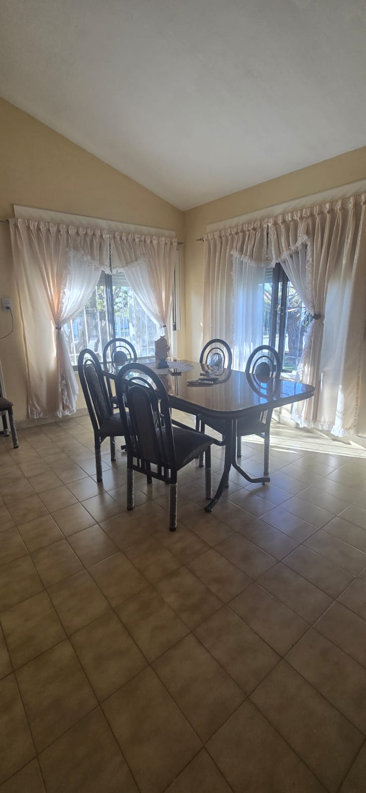 CHALET EN EL CENTRO DE MERLO