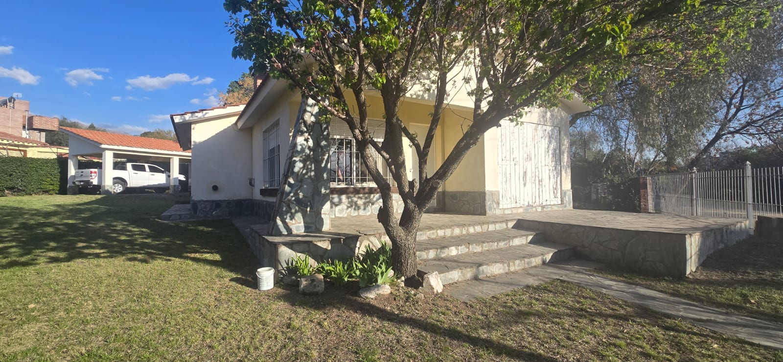 CHALET EN EL CENTRO DE MERLO