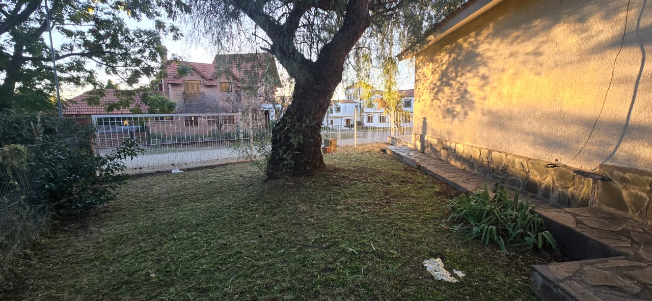 CHALET EN EL CENTRO DE MERLO