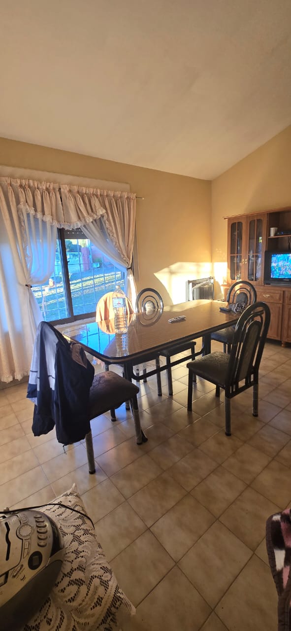 CHALET EN EL CENTRO DE MERLO