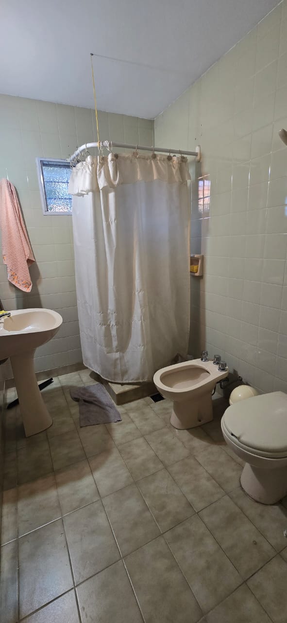 CHALET EN EL CENTRO DE MERLO