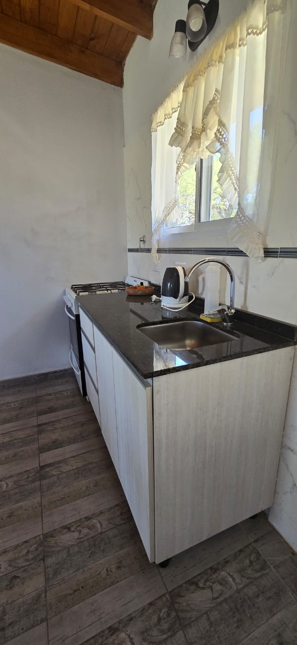 CASA EN LOS MOLLES A ESTRENAR