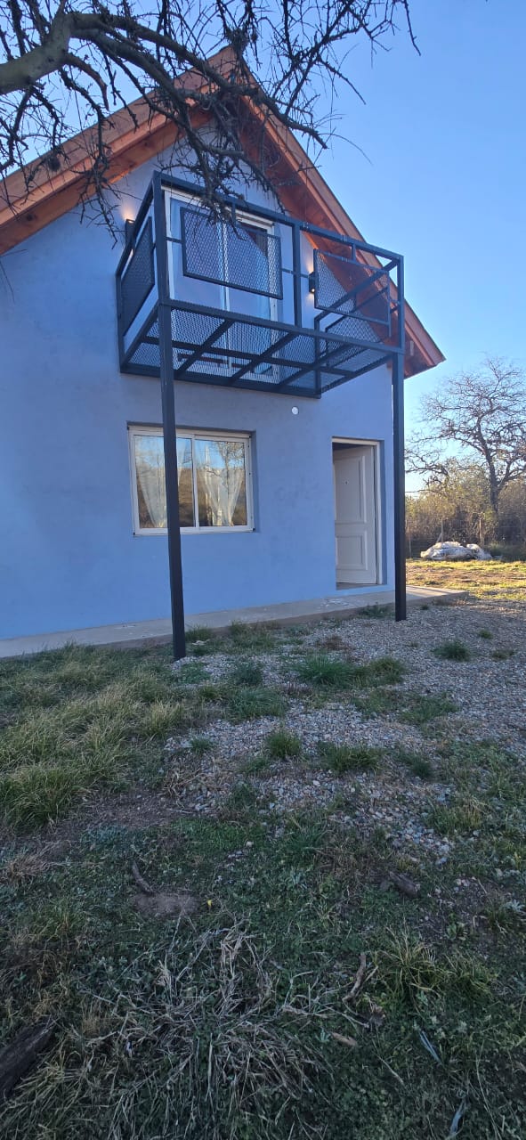 CASA EN LOS MOLLES DOS PLANTAS A ESTRENAR