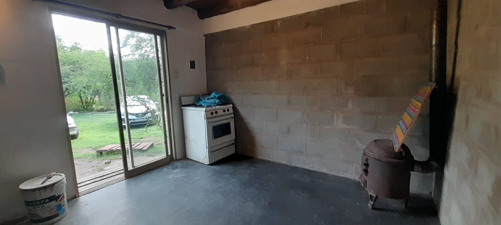 UNA CASA Y UNA CONSTRUCCION A TERMINAR EN MERLO | VENTA