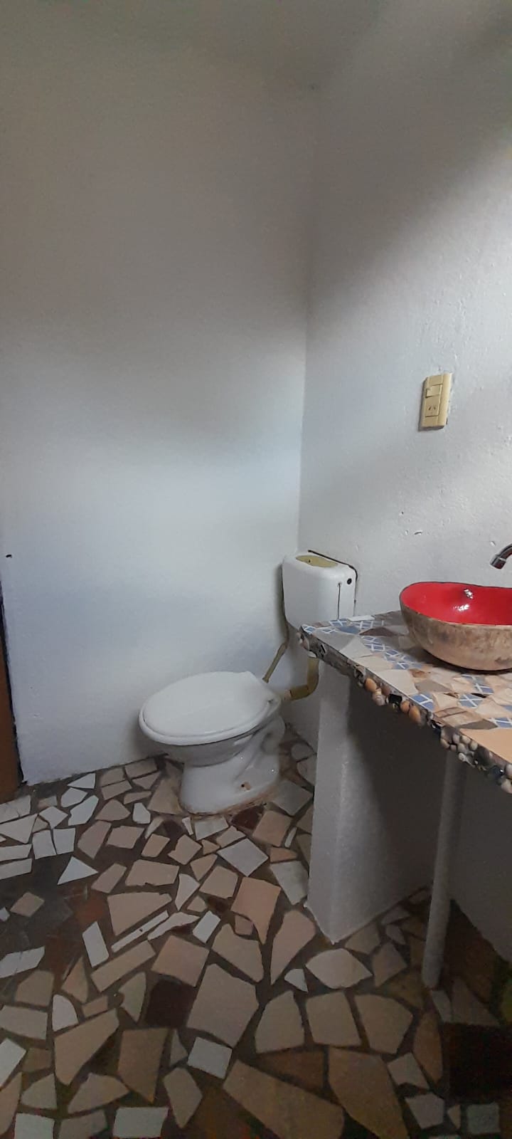 UNA CASA Y UNA CONSTRUCCION A TERMINAR EN MERLO | VENTA