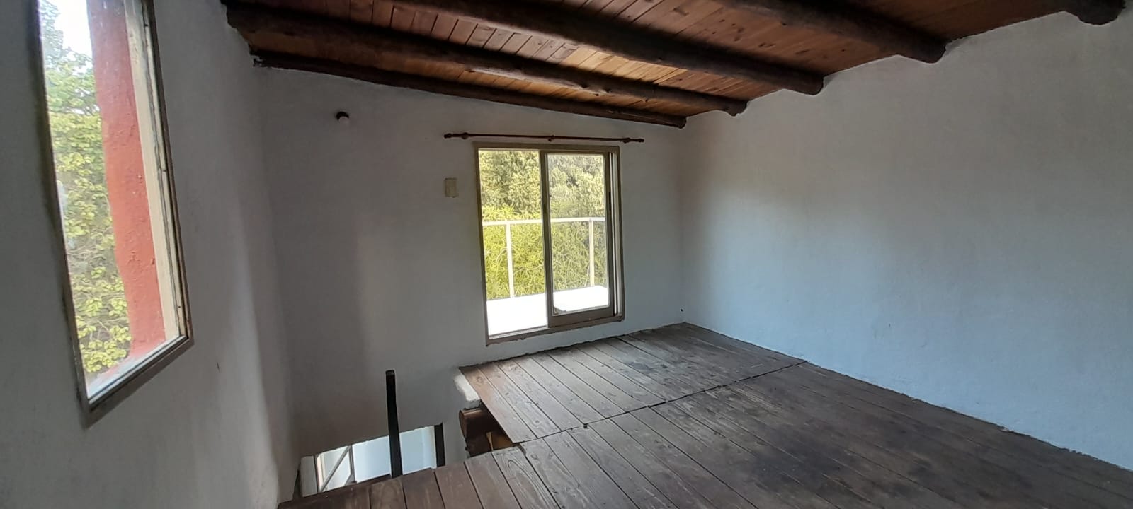 UNA CASA Y UNA CONSTRUCCION A TERMINAR EN MERLO | VENTA