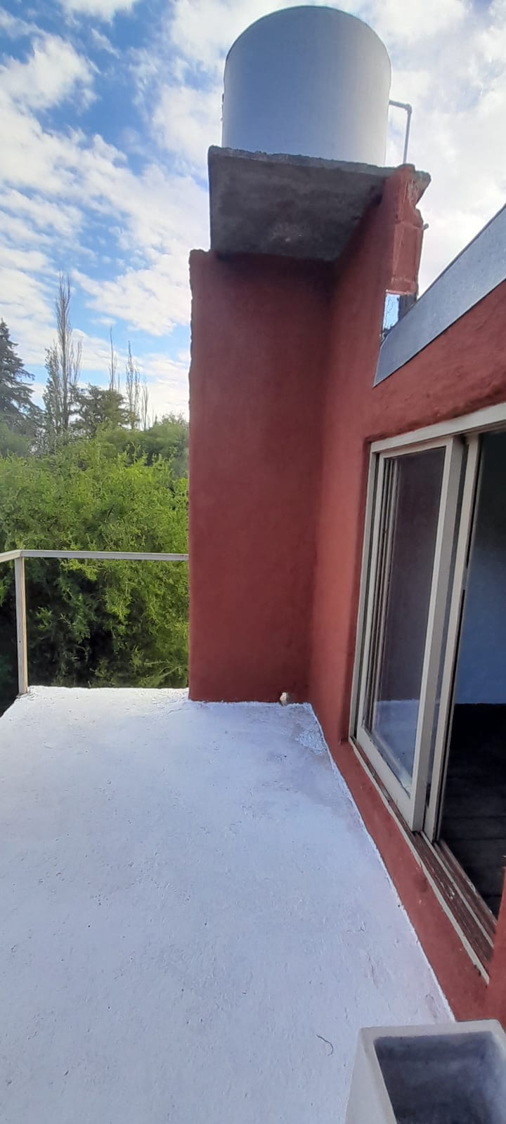 UNA CASA Y UNA CONSTRUCCION A TERMINAR EN MERLO | VENTA