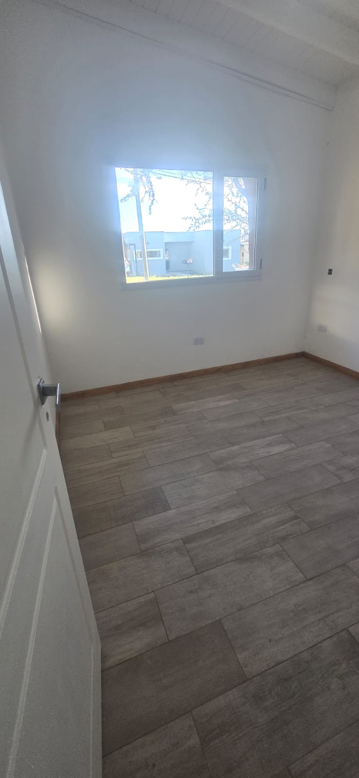 CASA MINIMALISTA EN VENTA – PEDRO MELO | MERLO, SAN LUIS