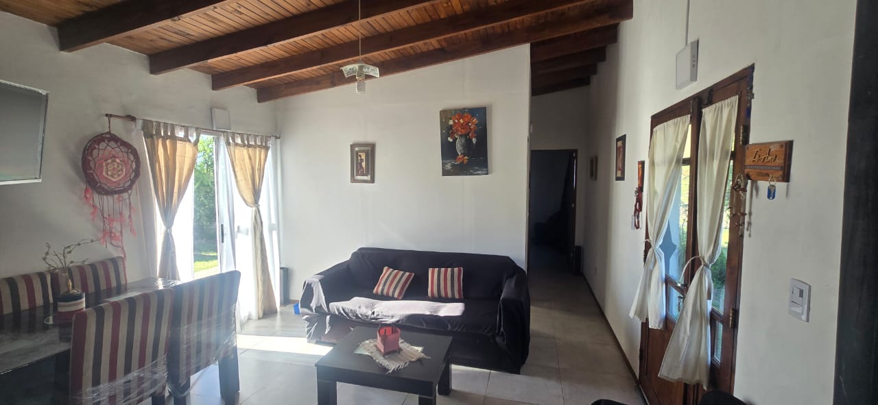 CASA DE TRES AMBIENTES EN CORTADERAS