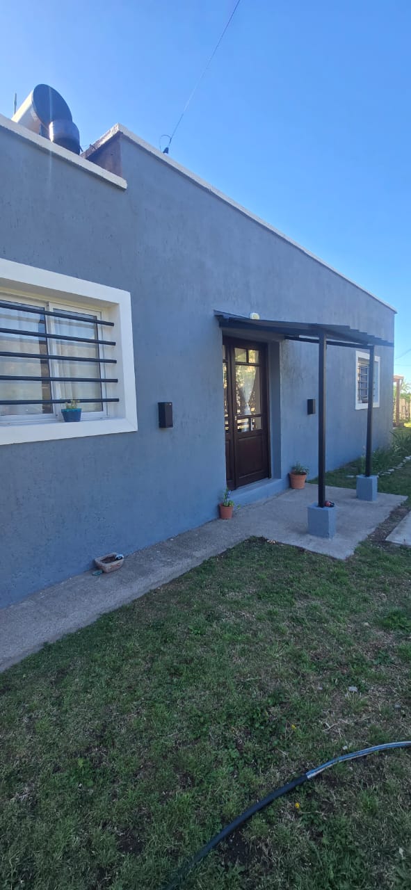 CASA DE TRES AMBIENTES EN CORTADERAS