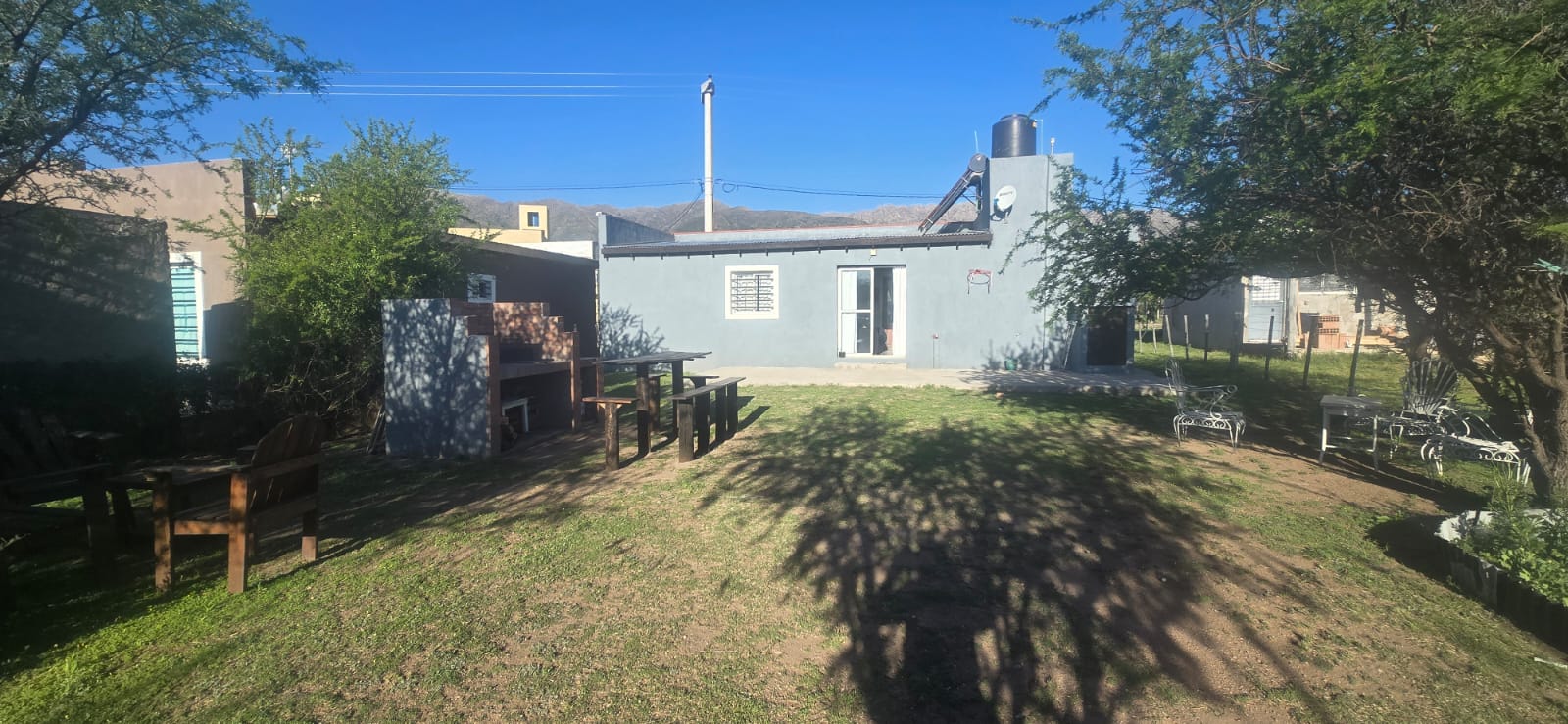 CASA DE TRES AMBIENTES EN CORTADERAS