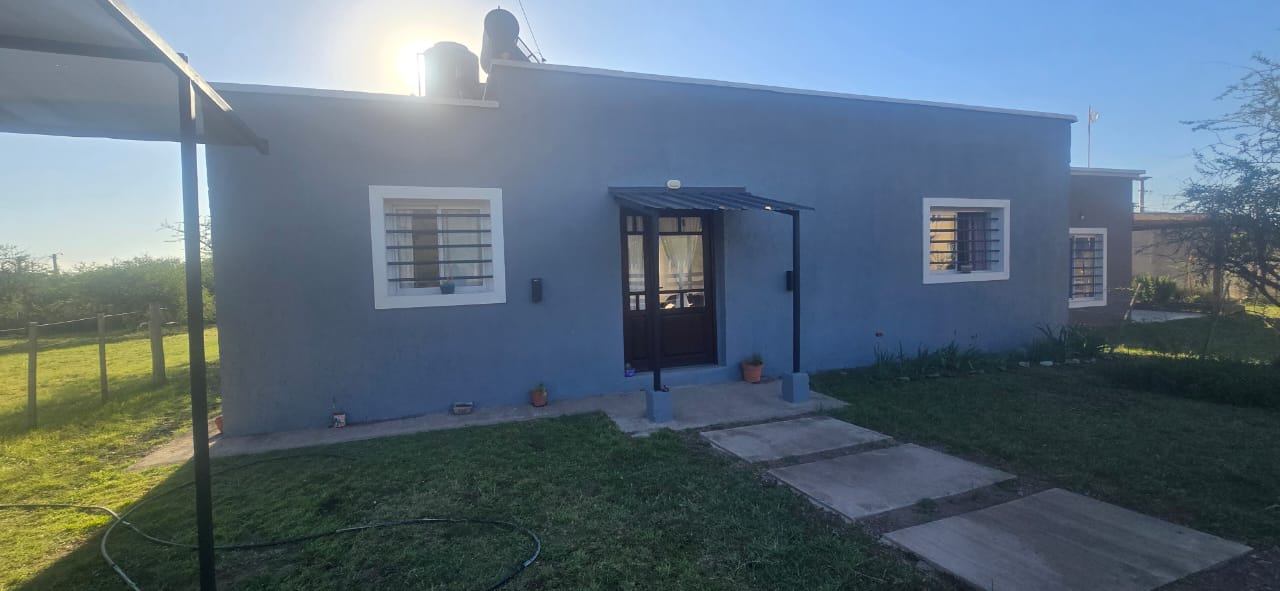 CASA DE TRES AMBIENTES EN CORTADERAS