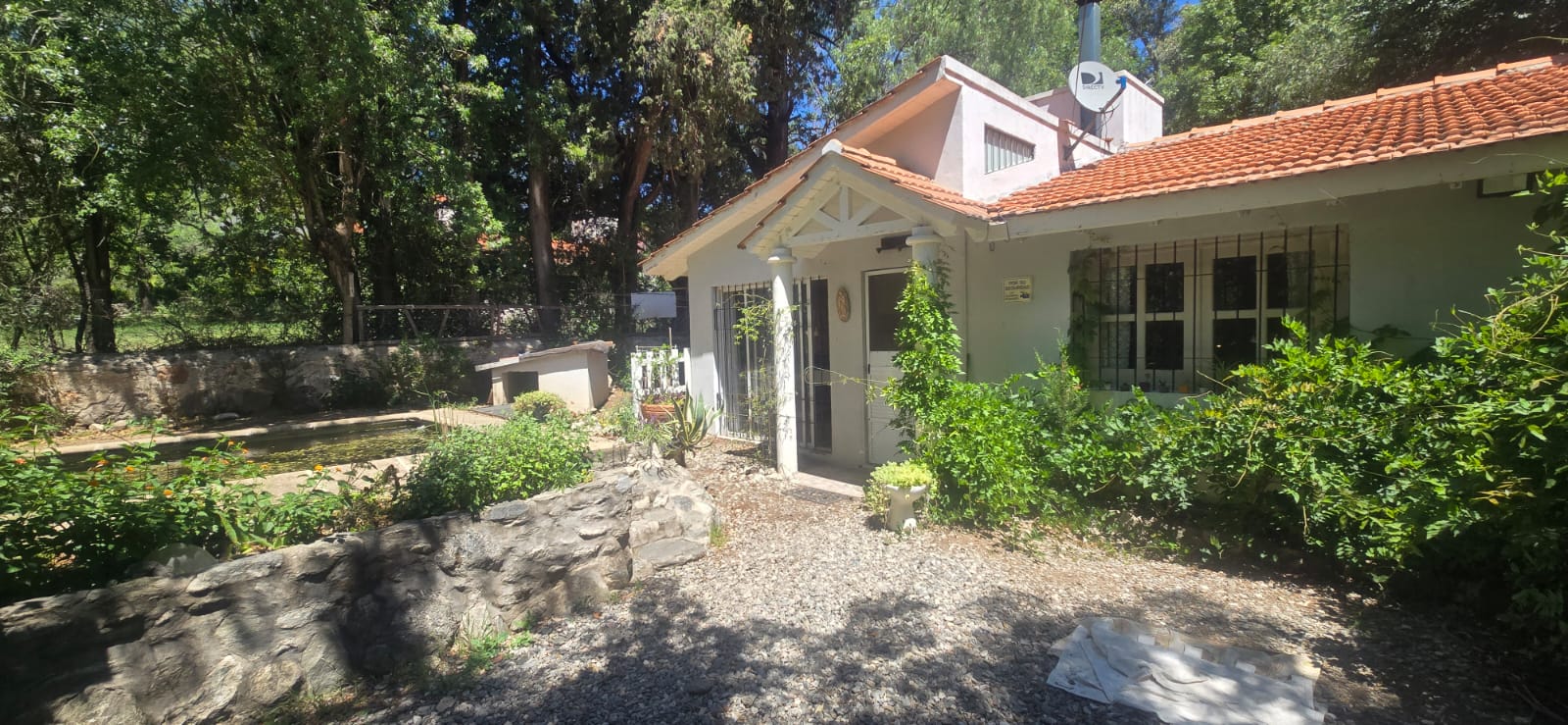 DOS CASAS EN PIEDRA BLANCA ARRIBA | MERLO