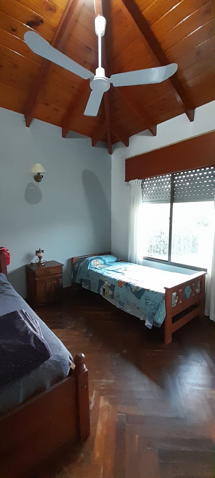 CASA EN BARRANCA COLARADA | MERLO