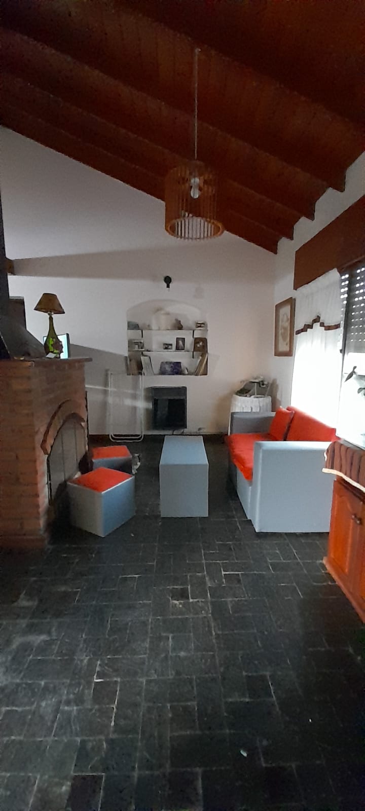 CASA EN BARRANCA COLARADA | MERLO