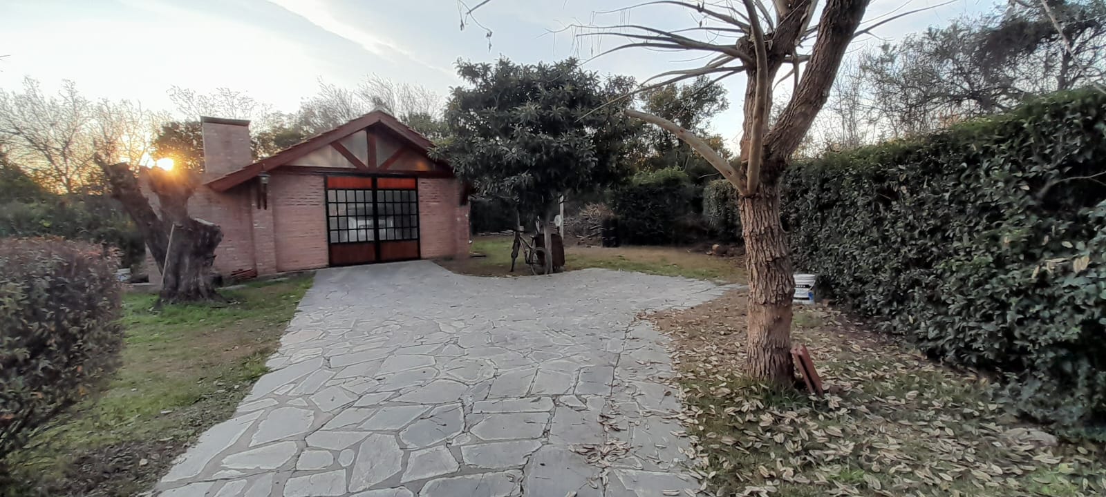 CASA EN BARRANCA COLARADA | MERLO