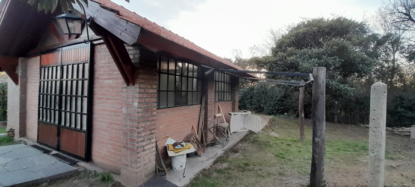 CASA EN BARRANCA COLARADA | MERLO