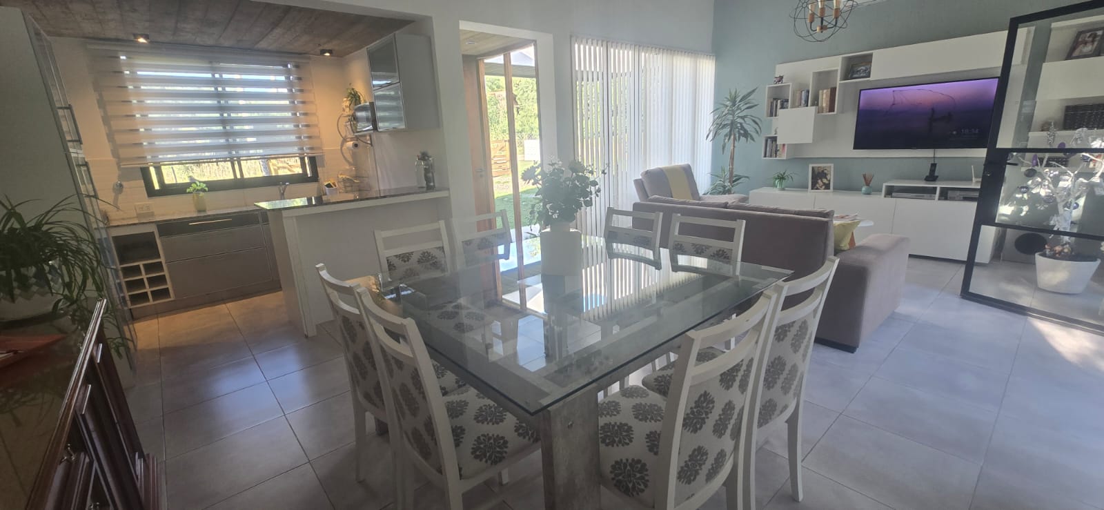 CASA MINIMALISTA MODERNA DE DISEÑO | CERRO DE ORO | MERLO