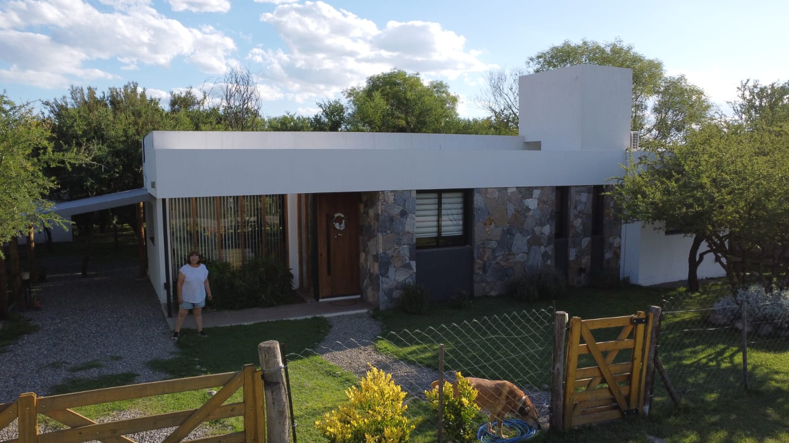 CASA MINIMALISTA MODERNA DE DISEÑO | CERRO DE ORO | MERLO