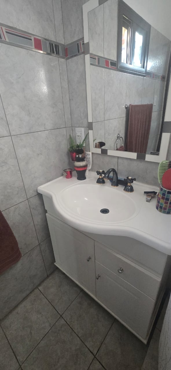 CASA EN CORTADERAS DEL LADO DE LA SIERRAS