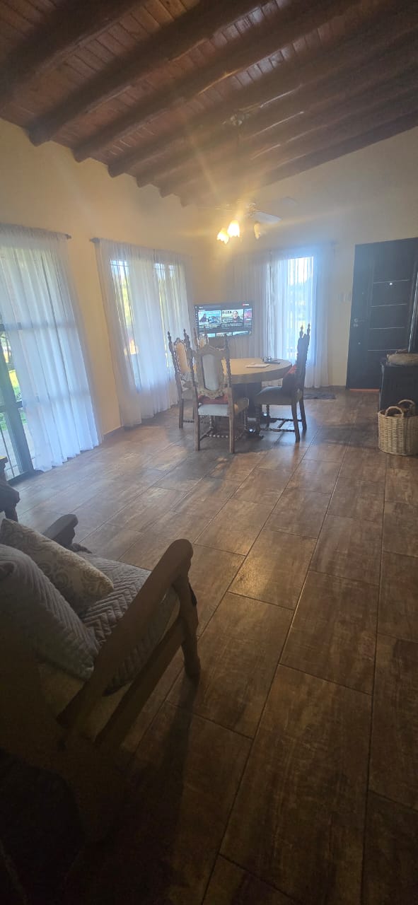 CASA EN CORTADERAS DEL LADO DE LA SIERRAS