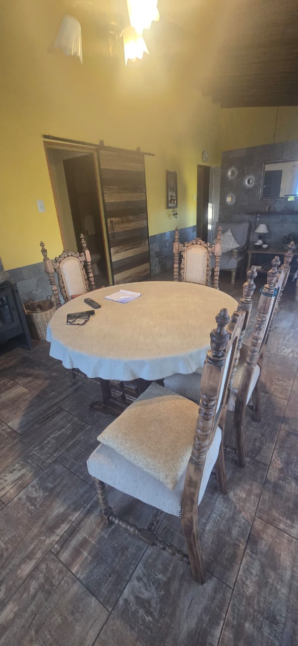 CASA EN CORTADERAS DEL LADO DE LA SIERRAS