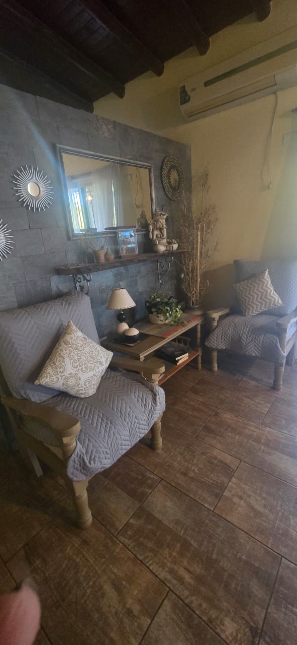 CASA EN CORTADERAS DEL LADO DE LA SIERRAS