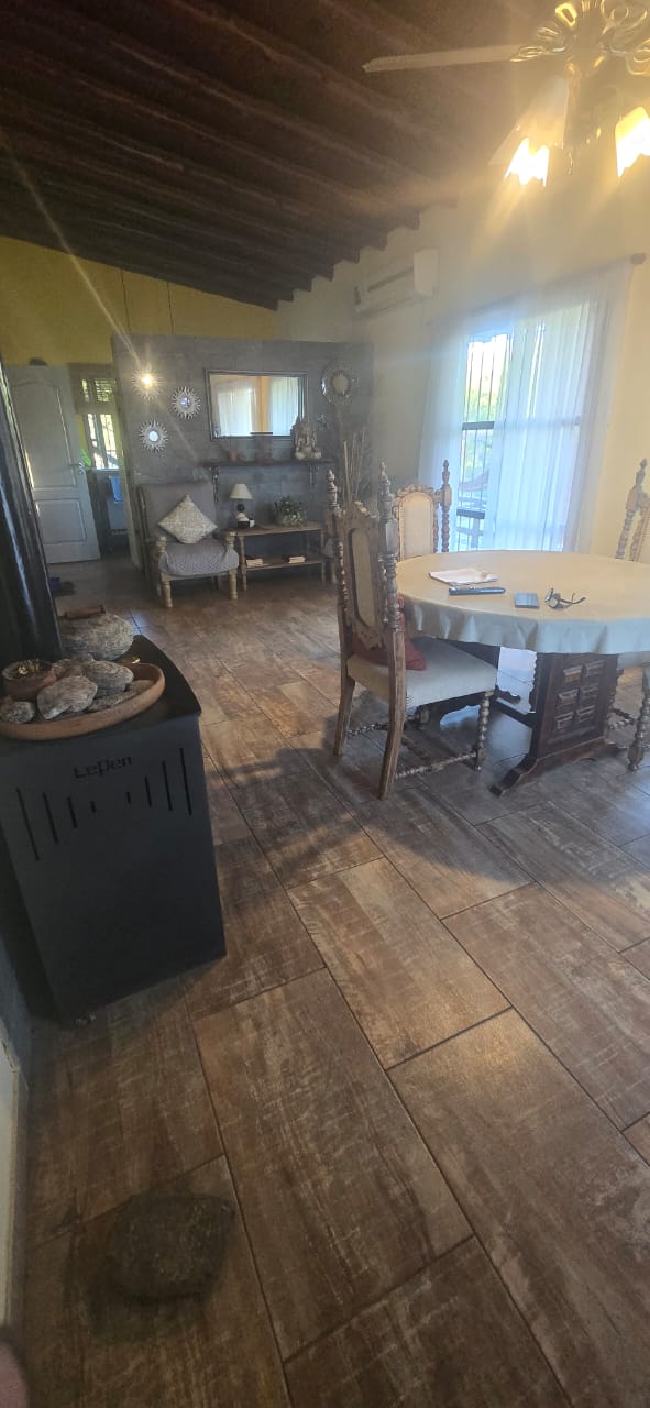 CASA EN CORTADERAS DEL LADO DE LA SIERRAS