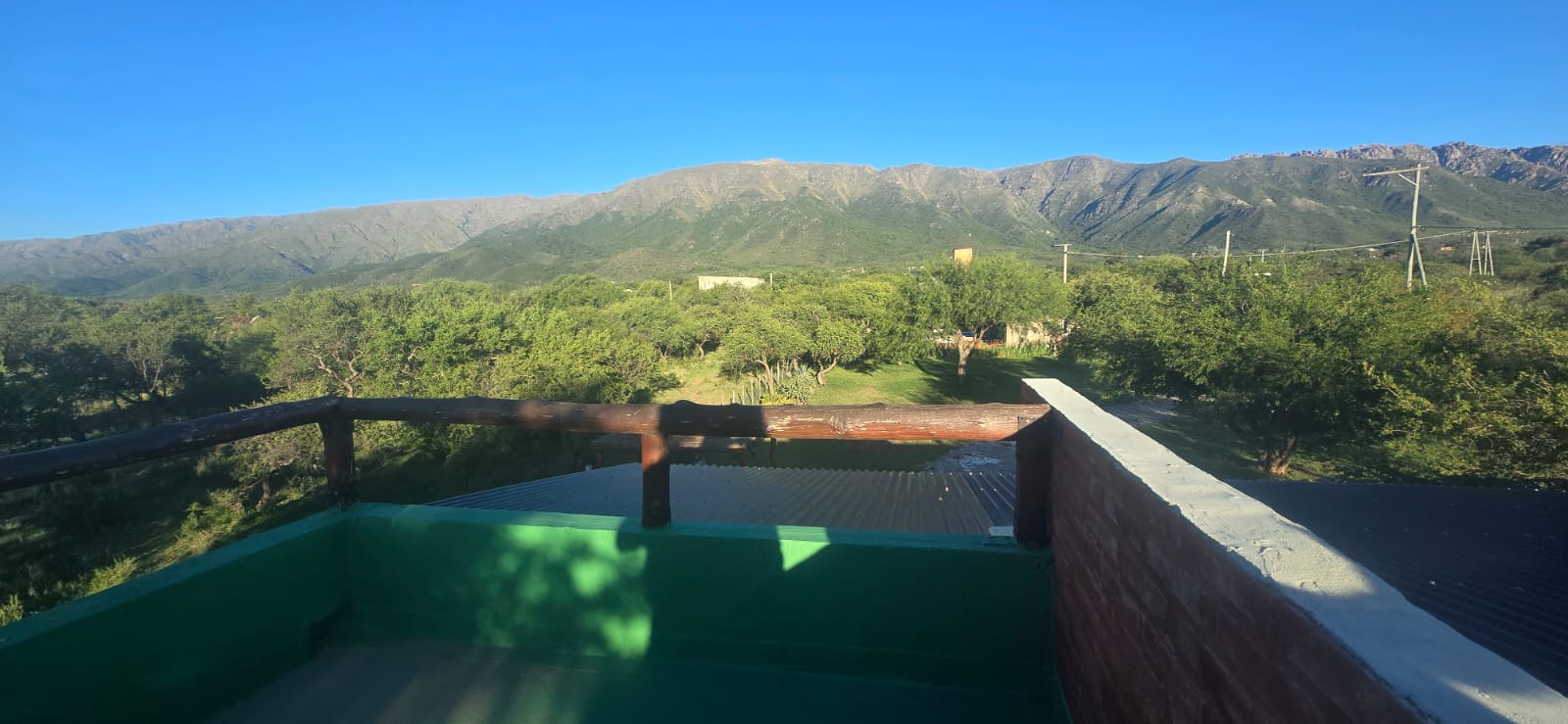 CASA EN CORTADERAS DEL LADO DE LA SIERRAS