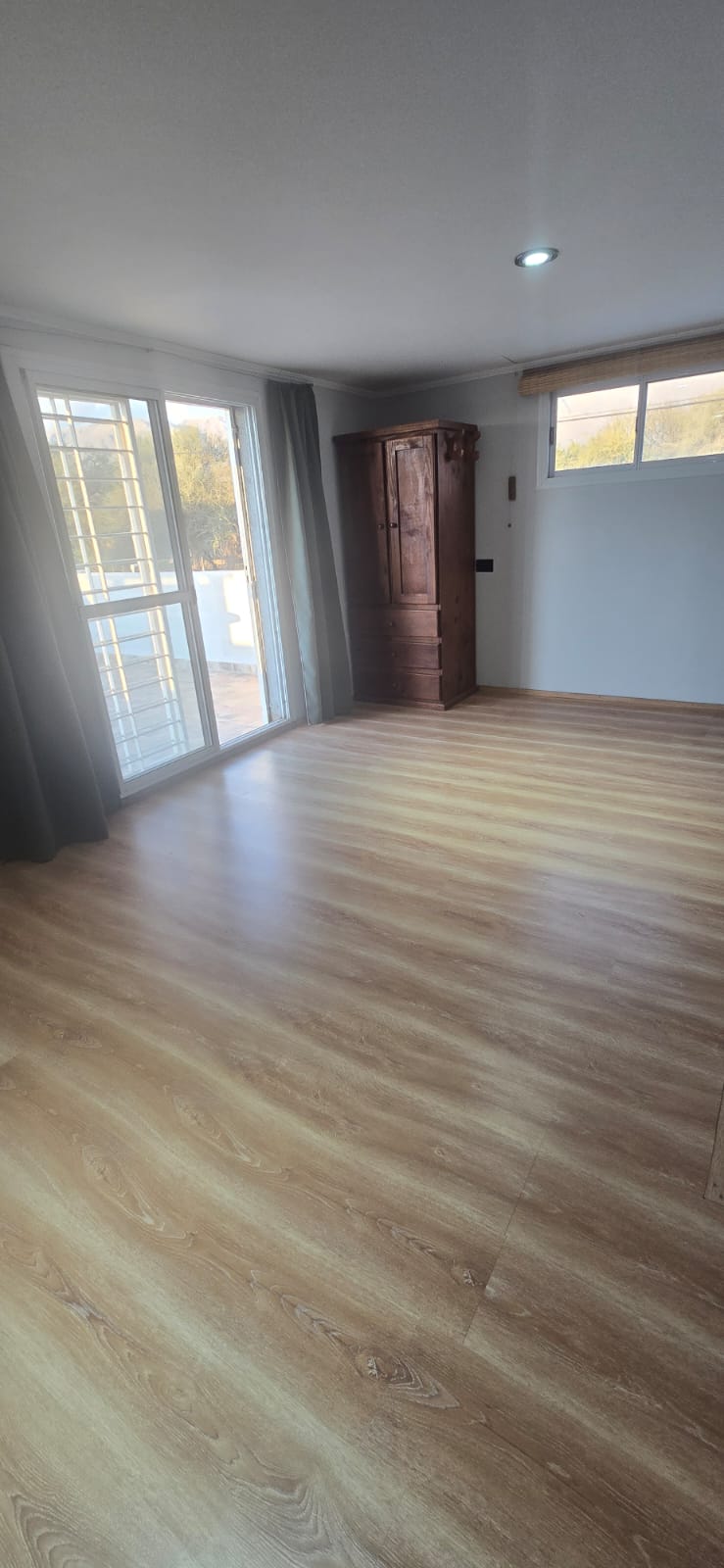 CASA MINIMALISTA EN MERLO