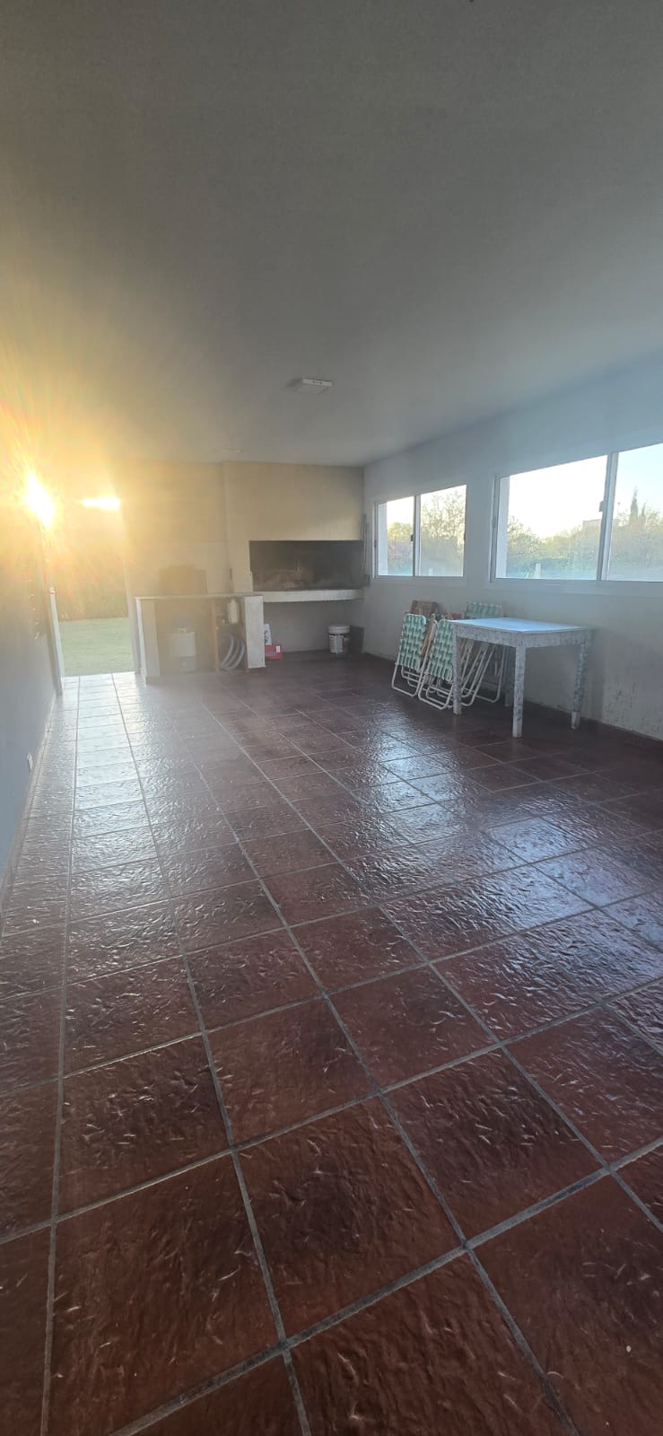 CASA MINIMALISTA EN MERLO