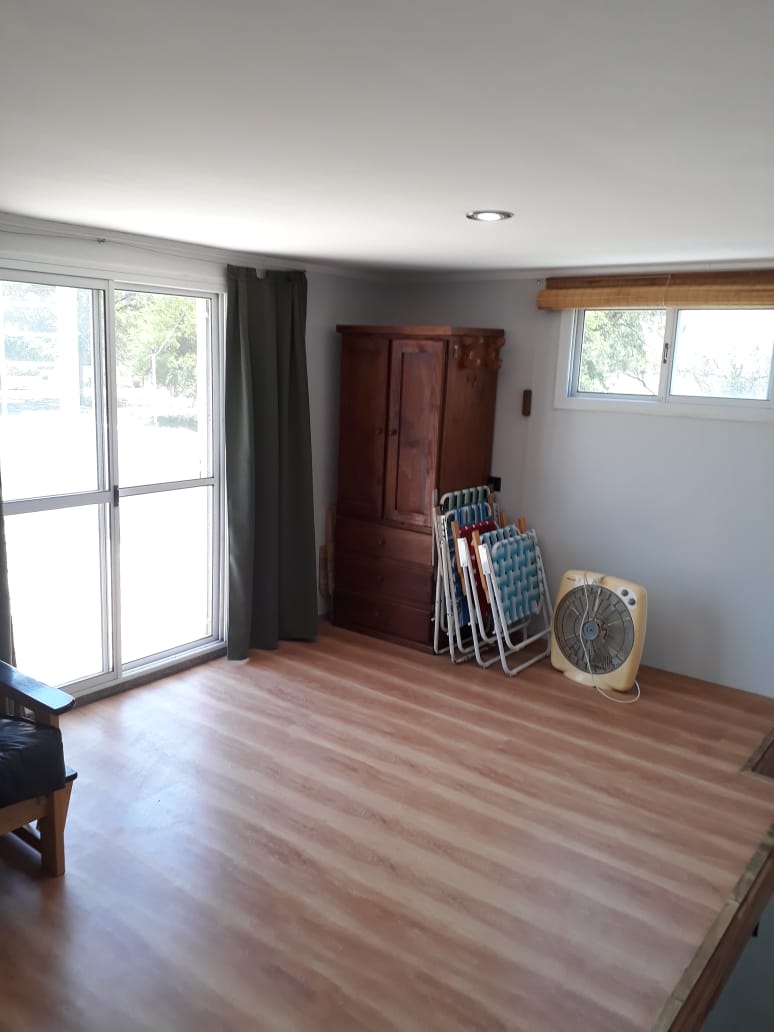 CASA MINIMALISTA EN MERLO