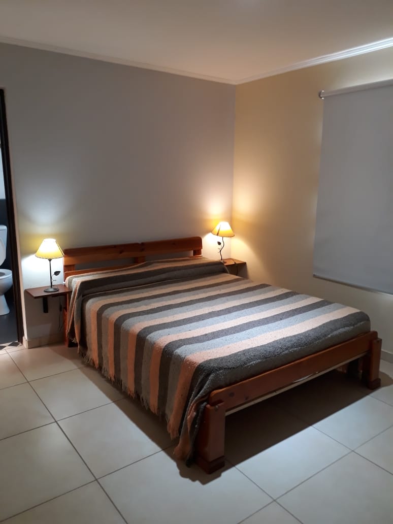 CASA MINIMALISTA EN MERLO