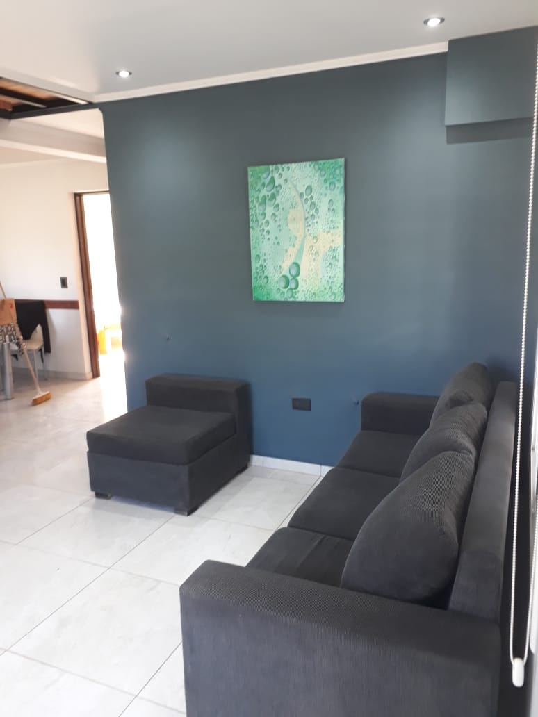 CASA MINIMALISTA EN MERLO