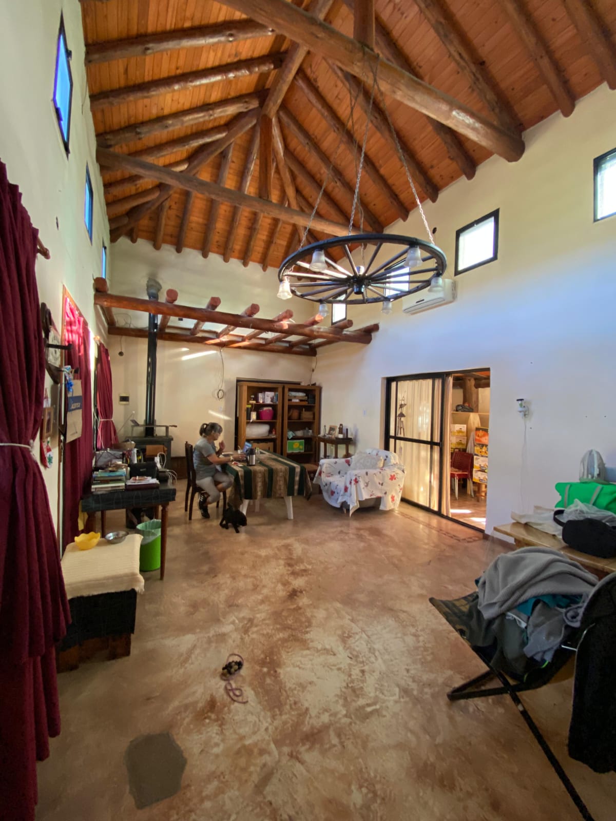 CHALET CON MONOAMBIENTE | CORTADERAS