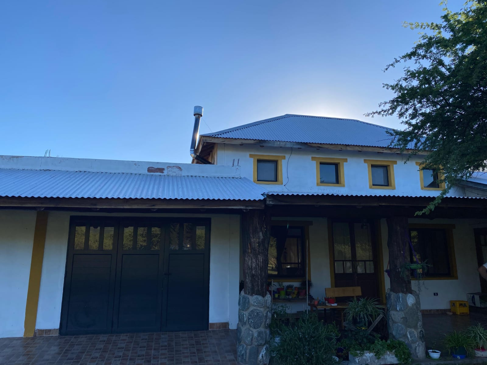 CHALET CON MONOAMBIENTE | CORTADERAS