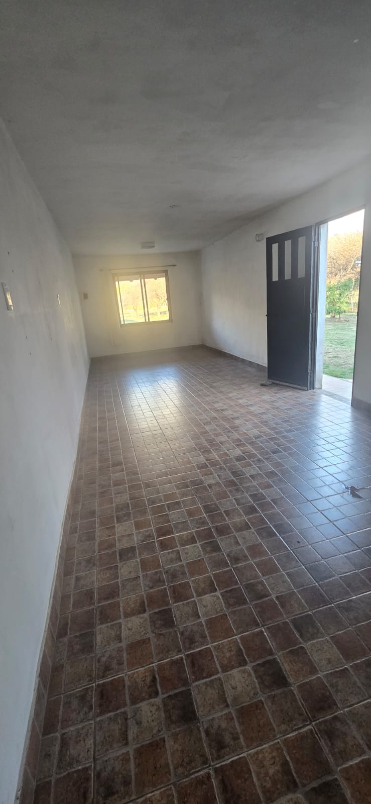 CHALET CON MONOAMBIENTE | CORTADERAS