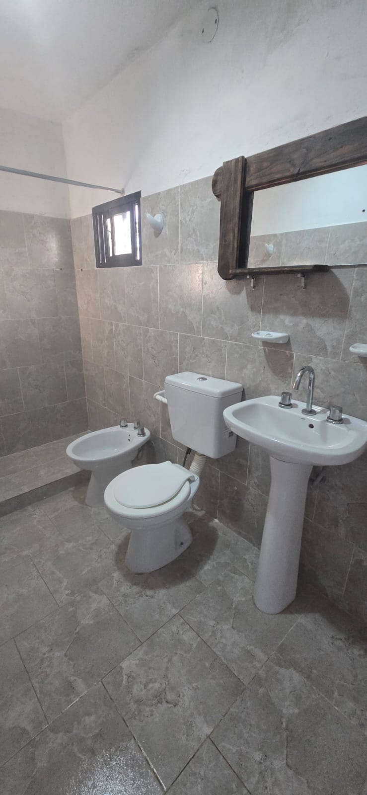 CHALET CON MONOAMBIENTE | CORTADERAS