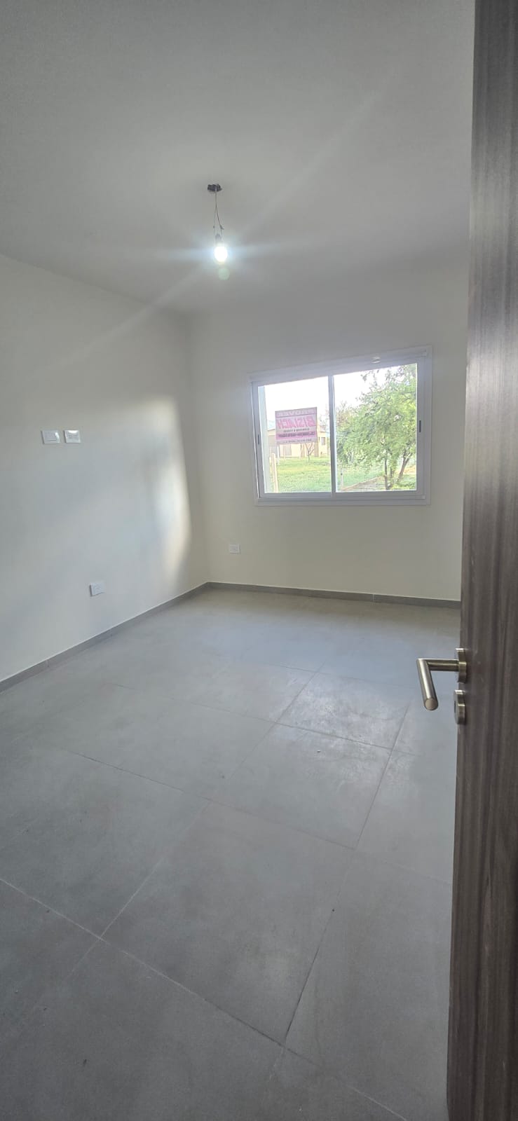 CASA MINIMALISTA DE TRES AMBIENTES LA ARBOLADA | MERLO | LOTE 1 VIVIENDA 1