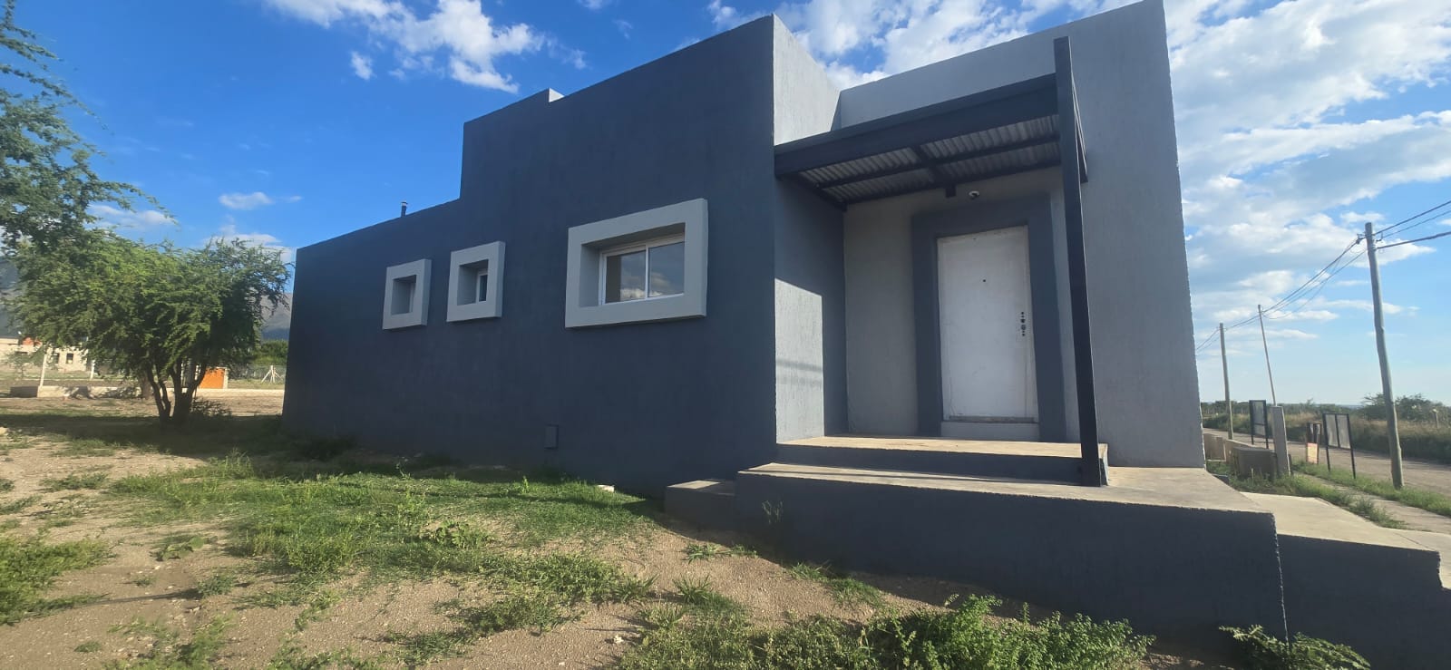 CASA MINIMALISTA TRES AMBIENTES LA ARBOLADA | MERLO | LOTE 1 VIVIENDA 2