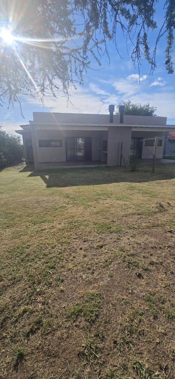 CASA MINIMALISTA EN NUEVO MERLO