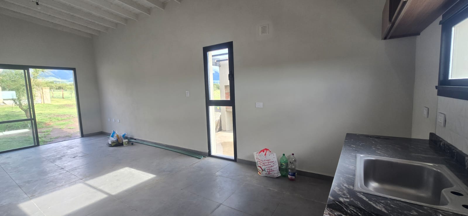 PREVENTA CASA MINIMALISTA | LA ARBOLADA | MERLO