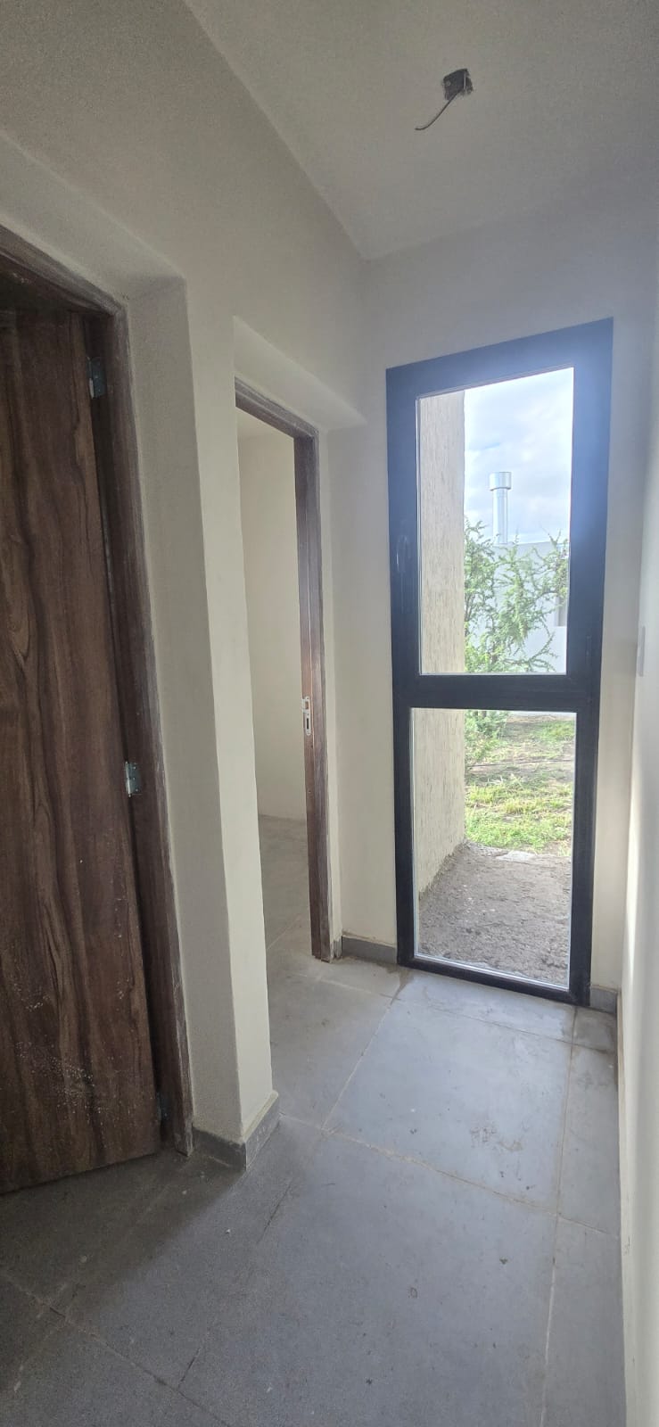 PREVENTA CASA MINIMALISTA | LA ARBOLADA | MERLO