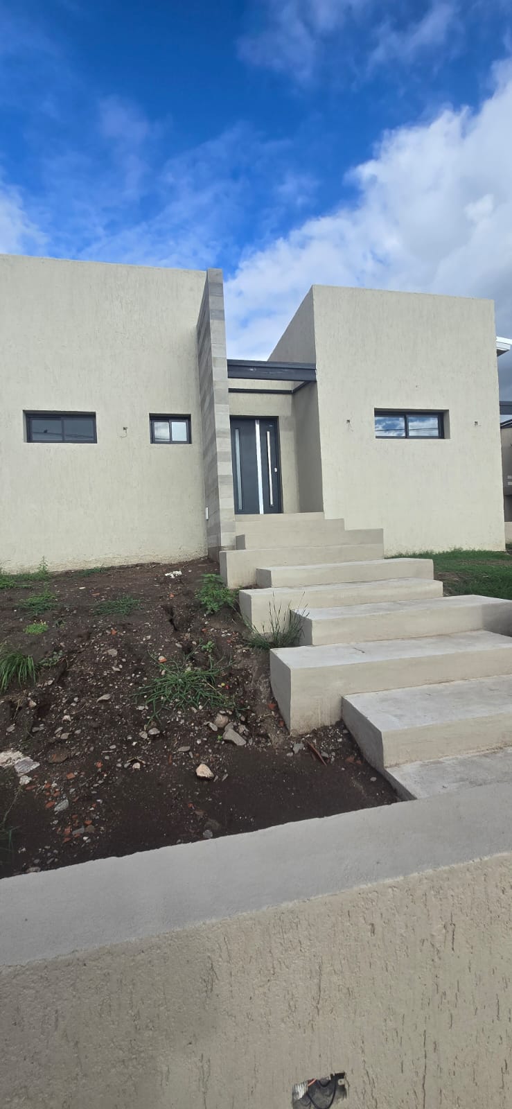 PREVENTA CASA MINIMALISTA | LA ARBOLADA | MERLO