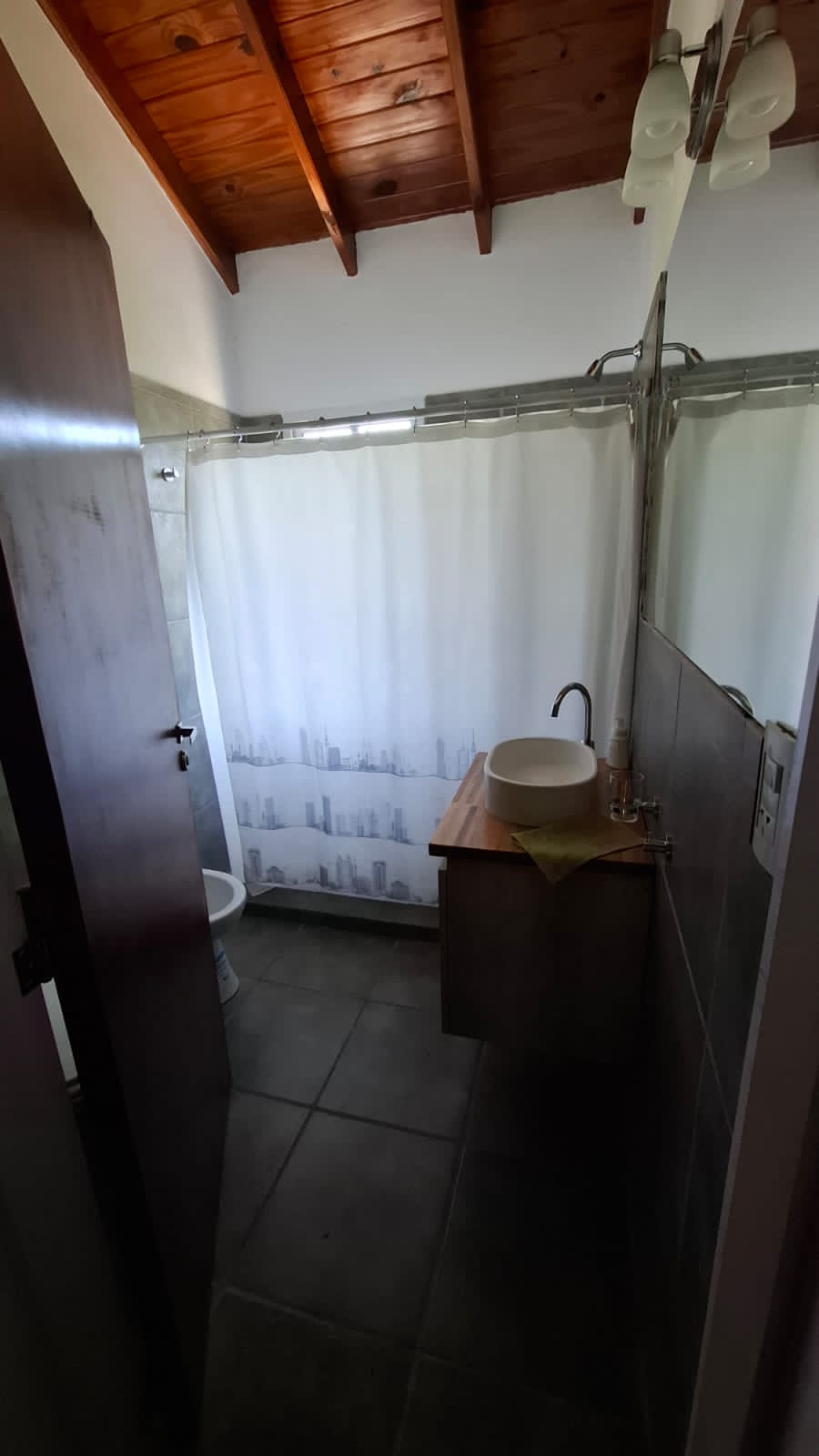 IMPECABLE CHALET CENTRICO | MERLO