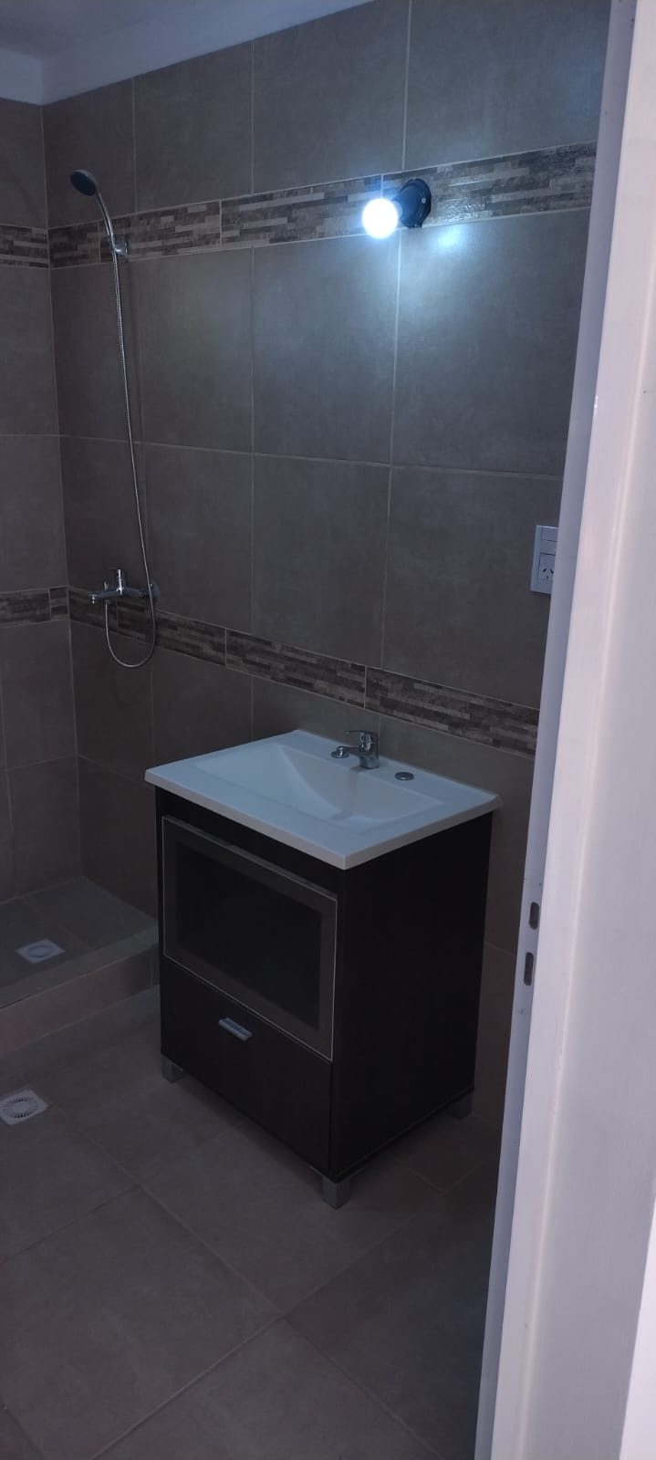 CASA MINIMALISTA DE 3 AMBIENTES | SANTA ROSA DEL CONLARA