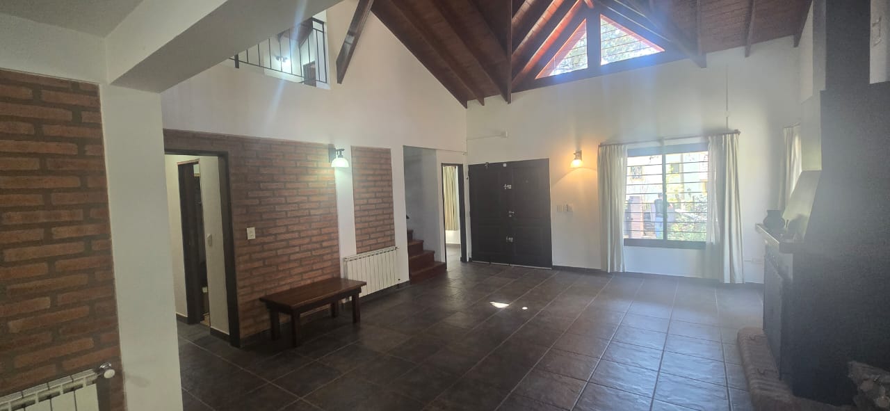 IMPORTANTE CHALET 5 AMBIENTES | RINCON DEL ESTE | MERLO